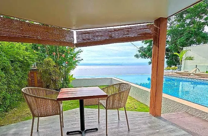 The Cliffhouse 3*