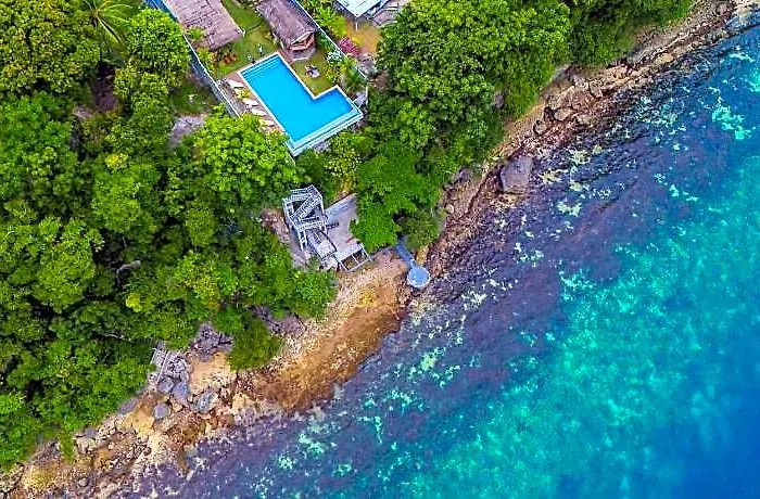 The Cliffhouse Hotel