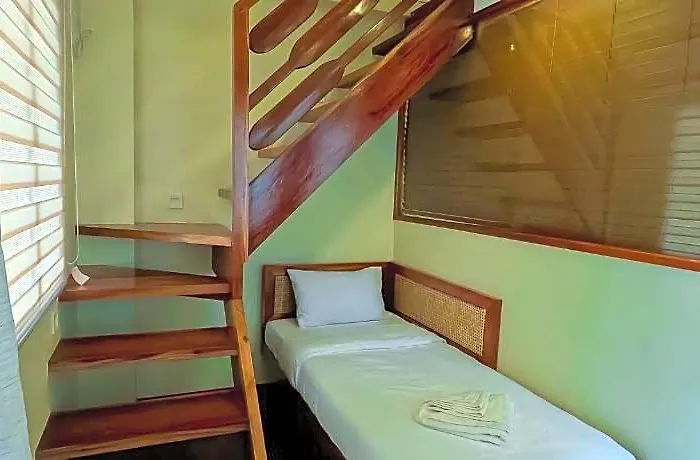 The Cliffhouse Samboan