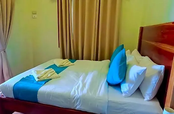 The Cliffhouse 3*