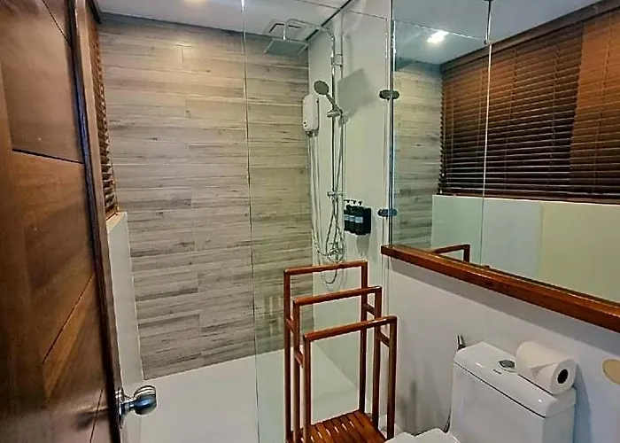 The Cliffhouse Hotel Samboan