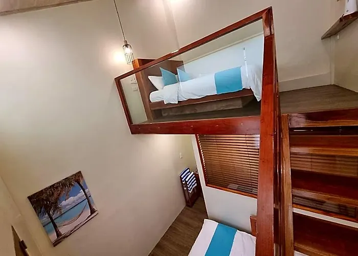 The Cliffhouse Hotel 3*